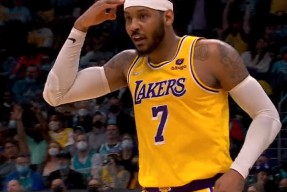 杏彩体育app -尤文图斯训练开放日；转会期防线松动引欢呼；社区盾在即；团队化学反应显著的简单介绍