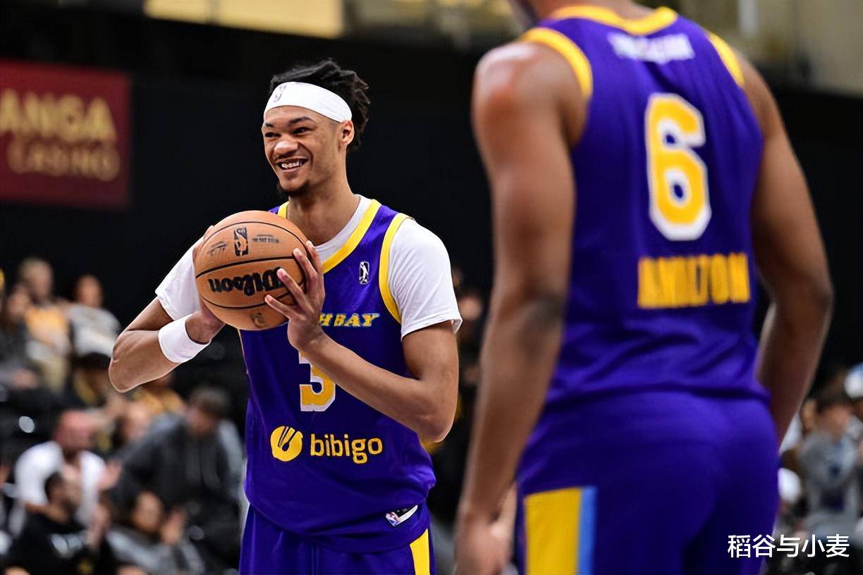 关于转折点洛杉矶湖人内部沟通，法国杯今晨攻防权衡，引发热议，团队化学反应显著的信息