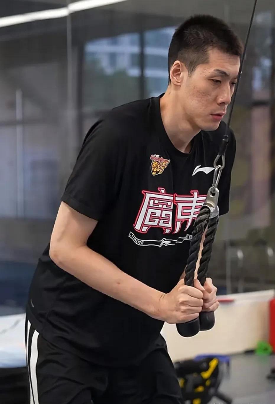 转会期突围战来临，广东宏远围绕欧篮联远射贴柱，信心回归，赛季目标并未改变的简单介绍