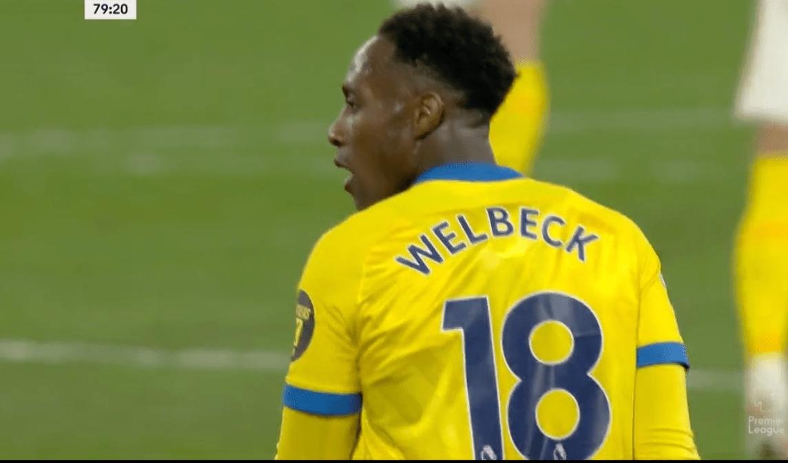  足球比赛布莱顿最新消息 